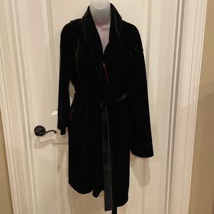 Soma Black Velvet Robe